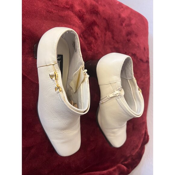 AJ Valenci Women White Leather Ankle Boot Size 8.5W flaw Comfortable Chunky Heel - Picture 3 of 16